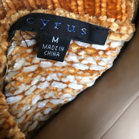 Vintage Chenille Sweater - Picture 3 of 5